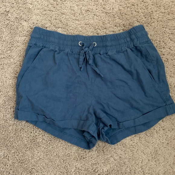 Forever 21 Pants - Forever 21 flowy shorts
